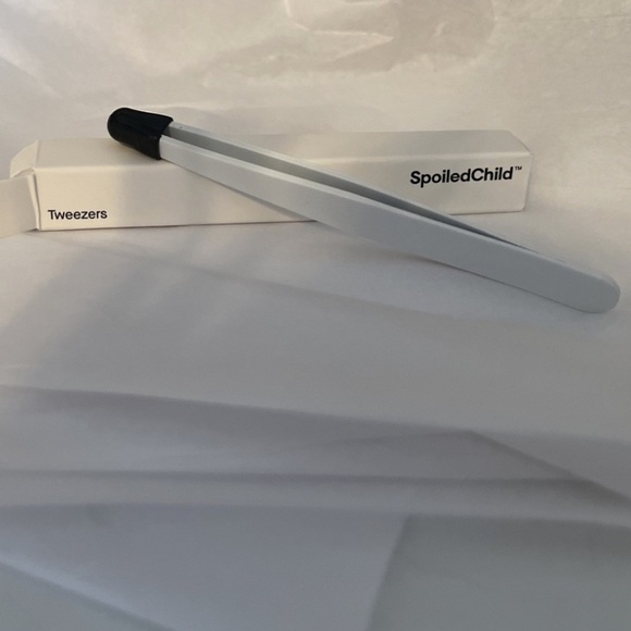 SpoiledChild Precision Tweezers - Picture 4 of 4